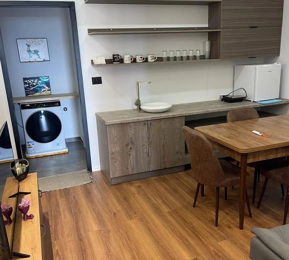 Aries Apartments Sarande