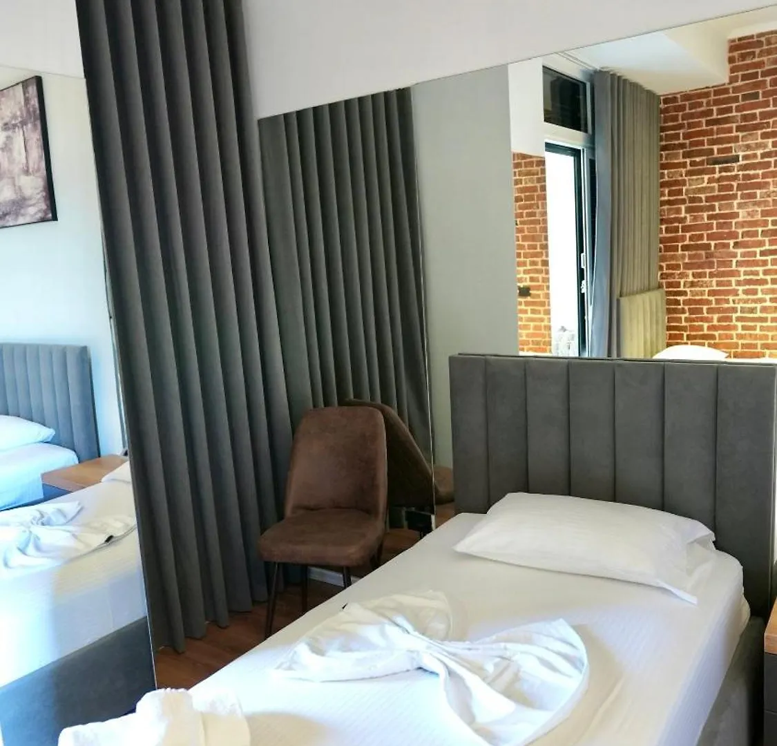 Aries Apartments Sarande