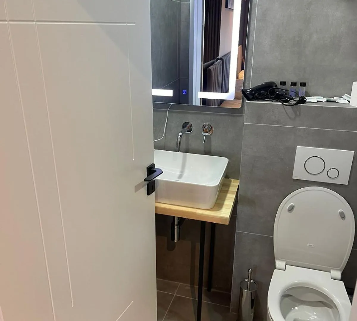 Aries Apartments Sarande Albania